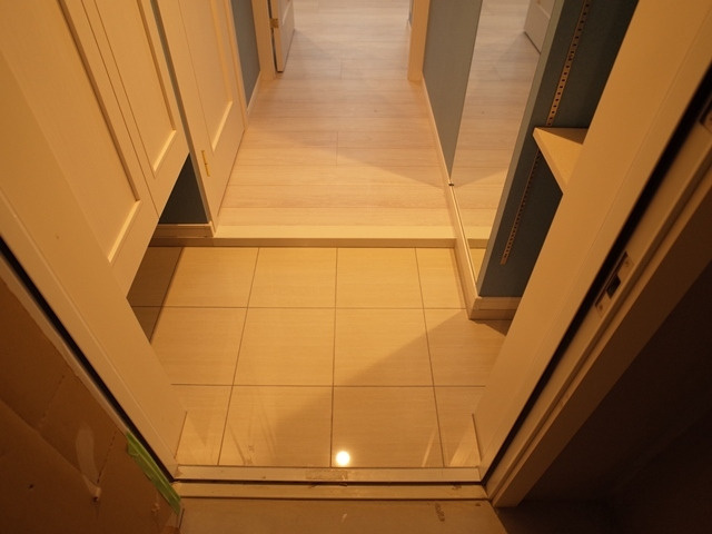 THE APARTMENT HAKATAの玄関