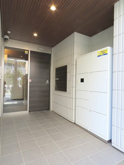 NewSafole 橋本のエントランス|★オートロック・防犯カメラあり★