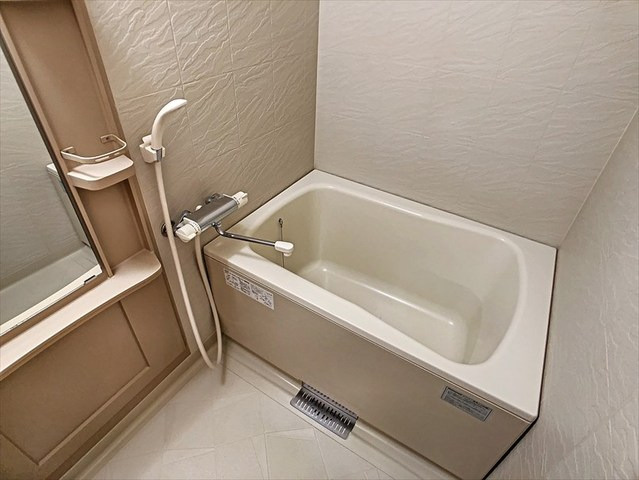 レジデンス博多の浴室