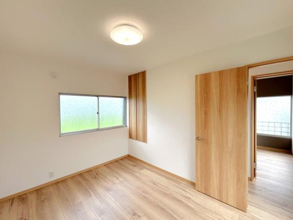 宇都宮市西川田本町４丁目　３ＬＤＫ　中古住宅の洋室