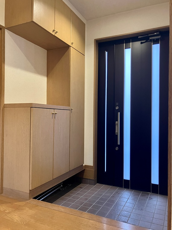 並木戸建の玄関|落ち着いた玄関です