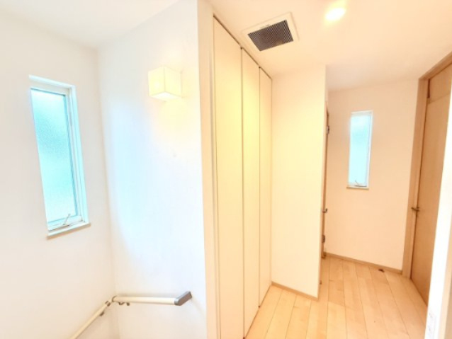 日進市岩崎町西ノ平戸建の収納|2階廊下収納