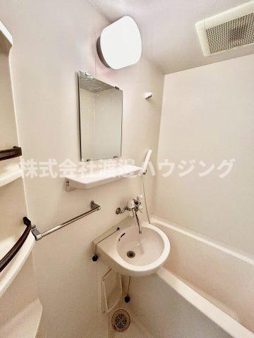 カルムイン豊津の浴室