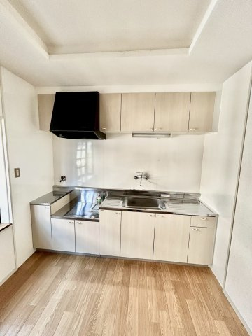 松虫通一戸建のキッチン