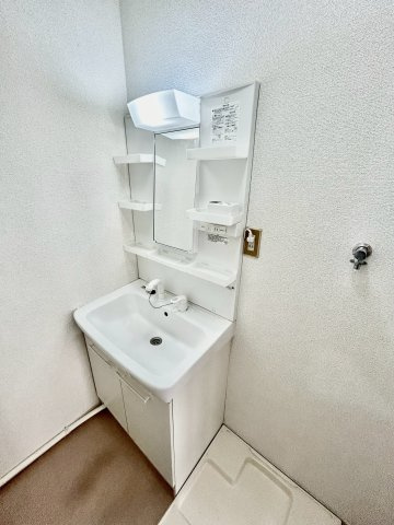松虫通一戸建の洗面所