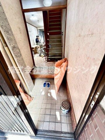 平野本町1丁目テラスハウスの玄関