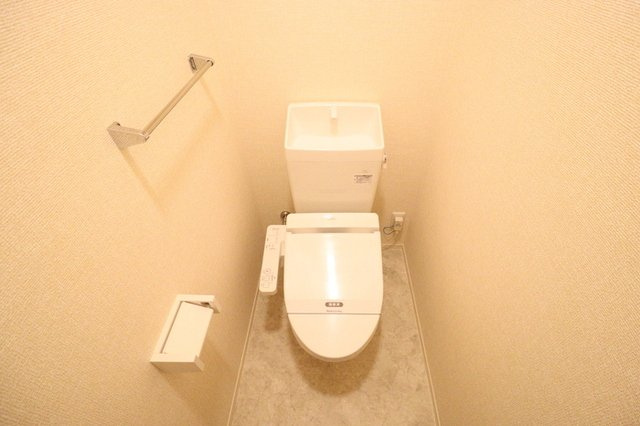 ガーデニアのトイレ|温水洗浄暖房便座