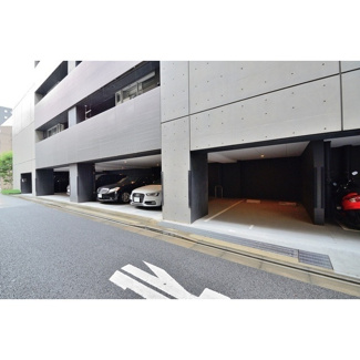 【駐車場】コンフォリア新川