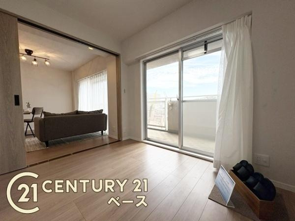 王寺久度アーバンコンフォートの洋室|■現地撮影写真■明るい雰囲気の洋室です！