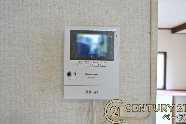 橿原市菖蒲町３丁目　一戸建の内装|■現地撮影写真■ＴＶモニター付きインターホンで防犯対策もバッチリ！来客も一目でわかり安心です！