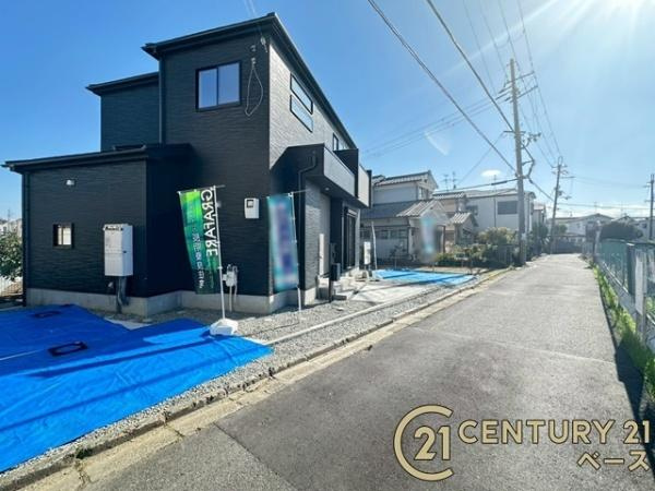 橿原市北妙法寺町の新築一戸建の前面道路含む現地写真