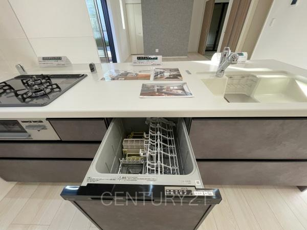 前橋市南町4期1棟 1号棟のキッチン|食器洗い乾燥機付きです。