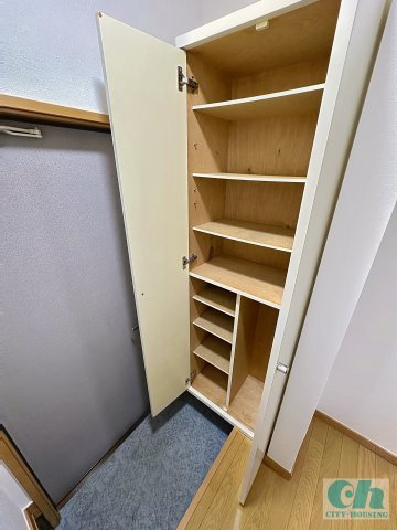 みもざ深沢 103号室の玄関