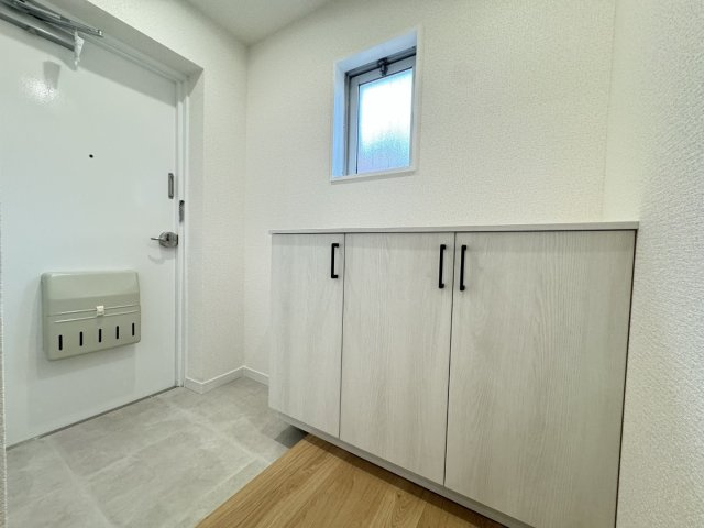 ライオンズマンション元八事の玄関