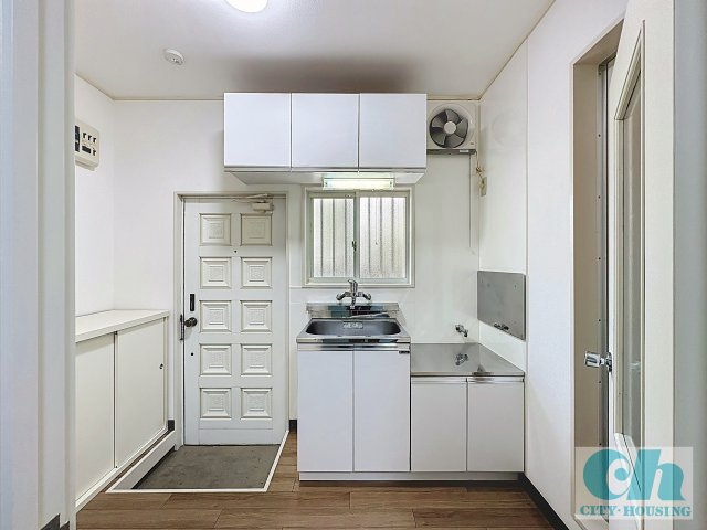 プティ―コーポ 101号室のキッチン