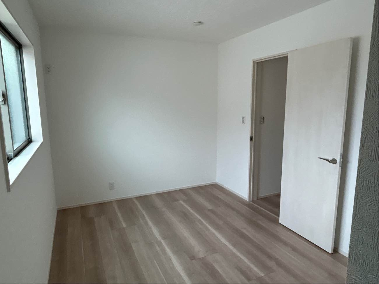 【洋室】の画像