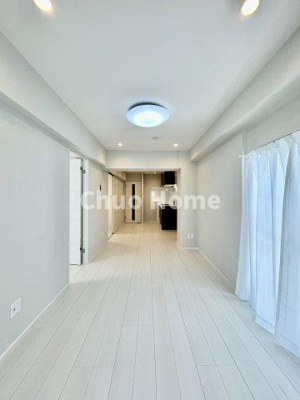 【居間・リビング】 | メイゾン向島 | 【居間・リビング】「ＬＤＫは家族団らんをデザイン」広いＬＤＫでは家族が集まり一緒の時間を過ごせる工夫がされております。何気ない一日の当たり前のひとコマがいつか一生の宝物になります