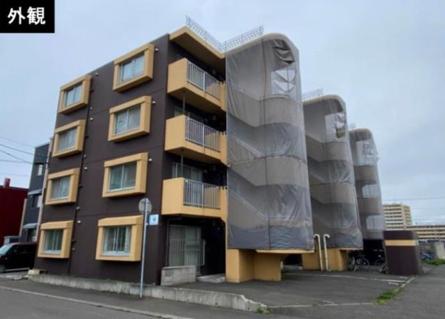 札幌市東区北四十条東18丁　現状満室稼働中　一棟売マンションの外観