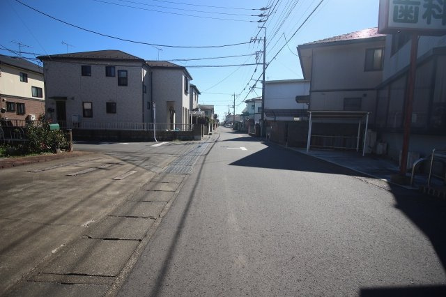 小山市小山の前面道路含む現地写真|西側道路