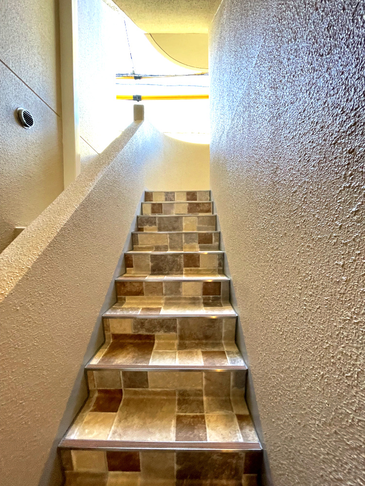 アルファ清心町のその他共用部分|階段です。