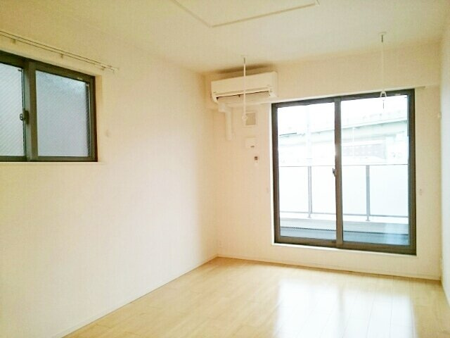 シャンティアⅡの居間・リビング