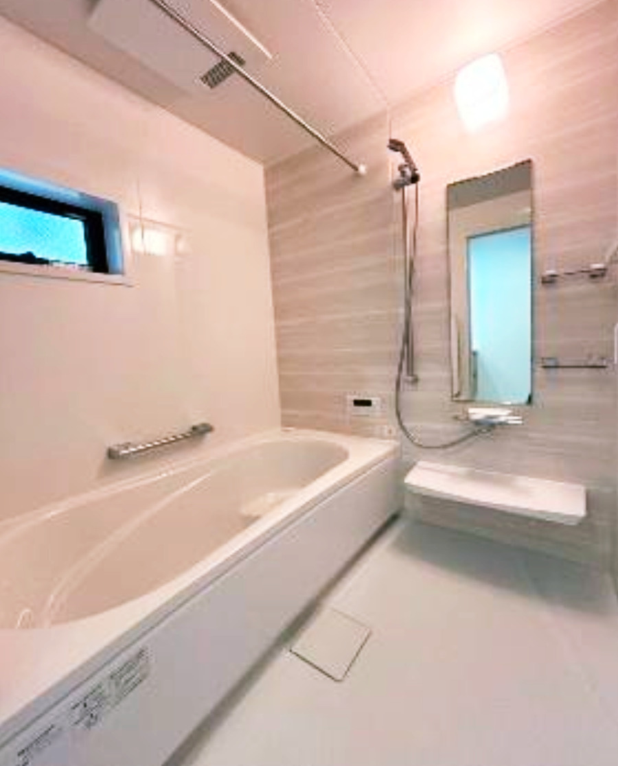 泉大津市東助松町　新築一戸建ての浴室