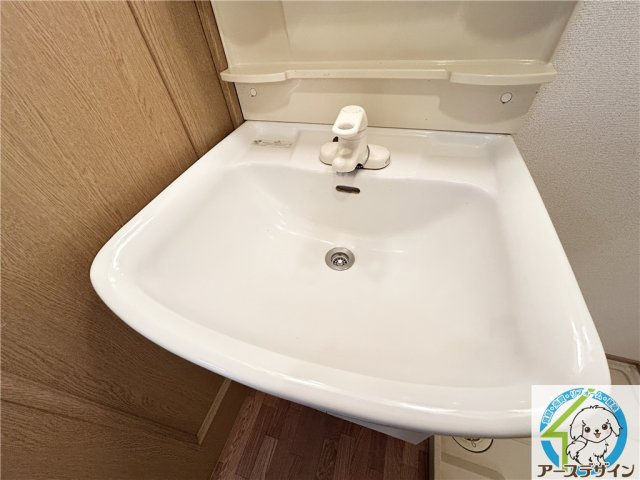 ソレイユS.T.Ⅰの洗面所|朝の身支度には欠かせない独立洗面化粧台