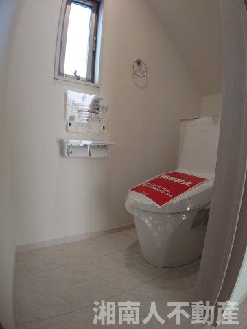 平塚市四之宮3丁目　未入居戸建のトイレ|落ち着いたトイレです