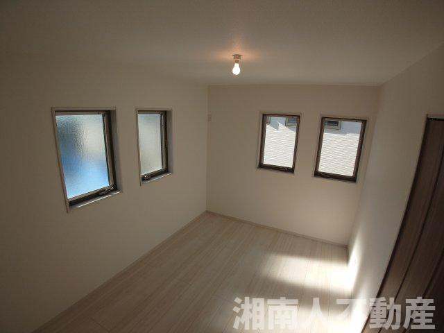 平塚市四之宮3丁目　未入居戸建の洋室|ゆったりした洋室です