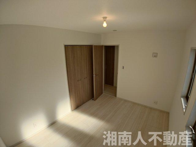 平塚市四之宮3丁目　未入居戸建の洋室|ゆったりした洋室です