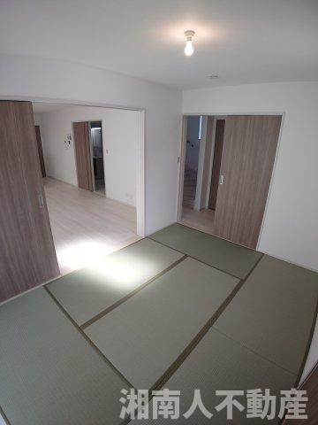 平塚市四之宮3丁目　未入居戸建の和室|明るい和室です