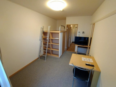 【居間・リビング】 | レオパレス春日 | 1階はフローリング仕様です。