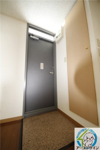 ヴィ　フォレストⅡの玄関