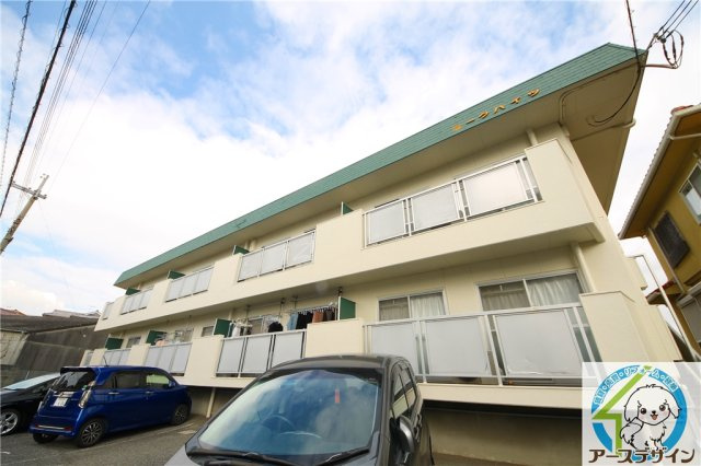 ラークハイツの外観