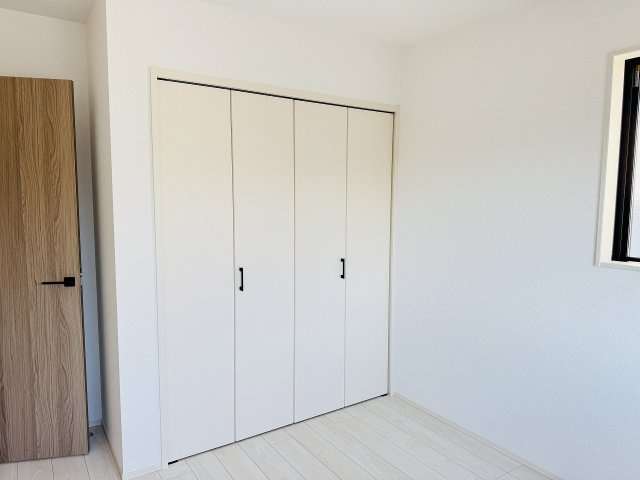 八王子市　大和田町　新築一戸建て　８期の収納|～収納力の高いクローゼット完備～