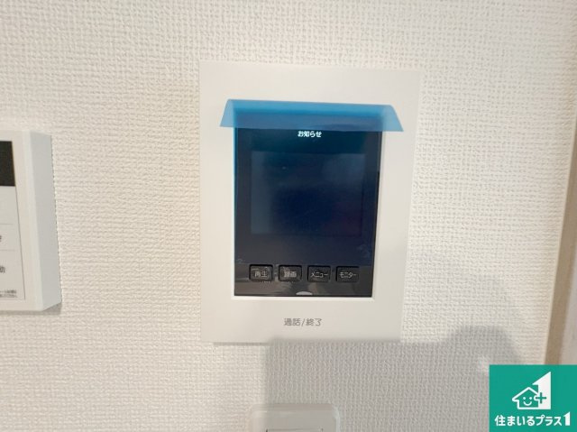 八幡市八幡長田　新築一戸建ての防犯設備|カラーモニターインターホン！声だけでなく来訪者の姿や顔がモニターで確認できるので、小さなお子様がいらっしゃるご家庭でも安心できます！