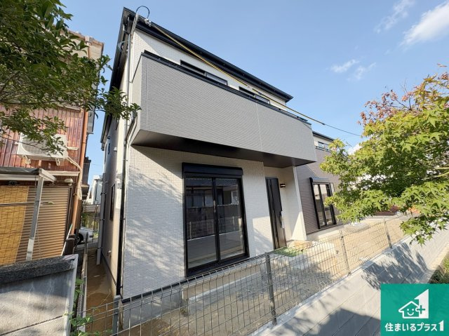 八幡市八幡長田　新築一戸建ての外観|お客様に長く安心して住んでいだだける事にこだわった家づくり！住んでからのアフターサービスにもしっかりと取り組んでいます！