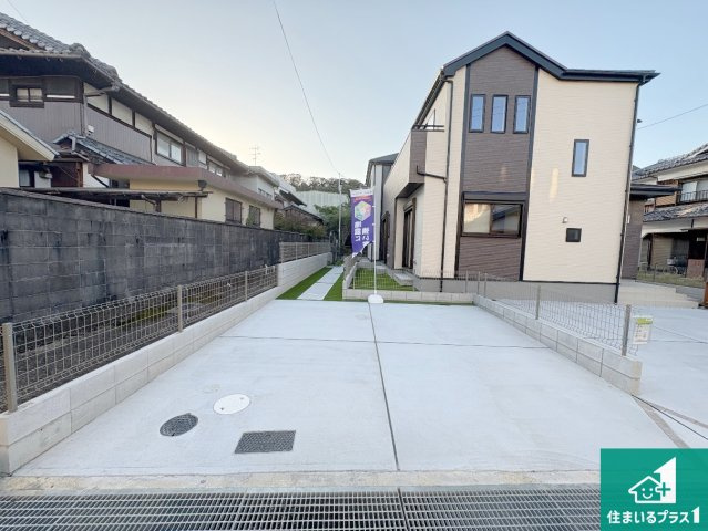 八幡市八幡長田　新築一戸建ての駐車場|駐車スペース！散水栓があるので、こまめに愛車を洗えます！