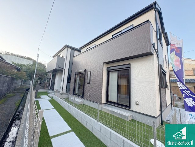 八幡市八幡長田　新築一戸建ての外観|安心の10年保証！外観を美しく保ち、雨水で汚れを落とします！気になることがありましたら、お気軽にお問い合わせください！