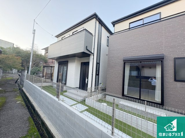 八幡市八幡長田　新築一戸建ての外観|お客様に長く安心して住んでいだだける事にこだわった家づくり！住んでからのアフターサービスにもしっかりと取り組んでいます！