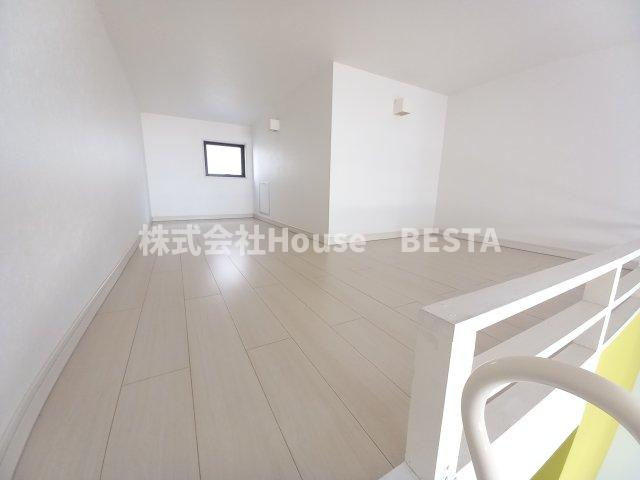ラ・ヴィータ川西の子供部屋