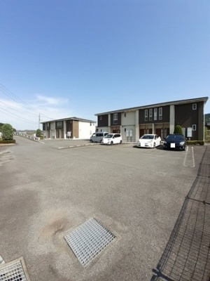 【駐車場】 | アンベリールＢ2DKH | 車をお持ちの方に嬉しい駐車場付きの物件です