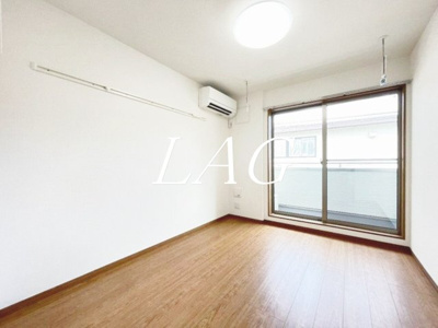 【居間・リビング】 | シャルム向ヶ丘 | 洋室のお部屋です。