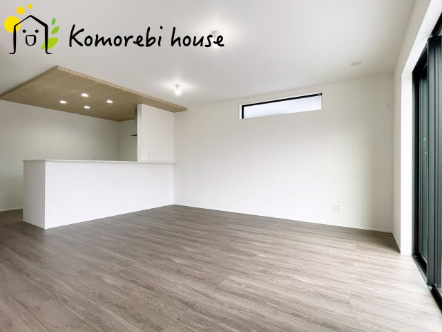 さいたま市見沼区深作　11期　新築一戸建て　グラファーレ　03の居間・リビング|ゆったり過ごせる居間です