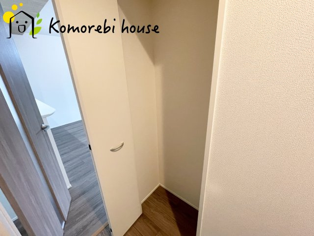 さいたま市見沼区深作　11期　新築一戸建て　グラファーレ　03の収納|ちょっとした収納スペースも充実しています