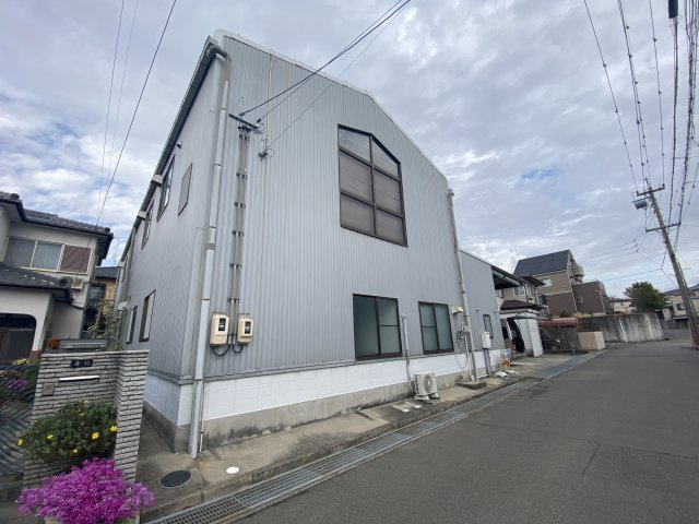 ロックフィールド倉庫の外観