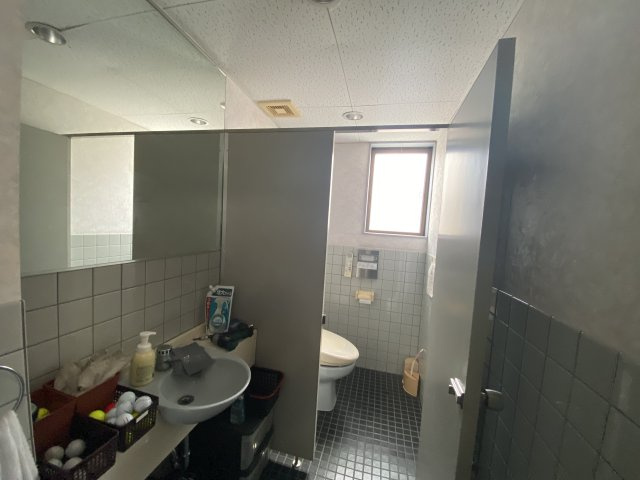 ロックフィールド倉庫のトイレ
