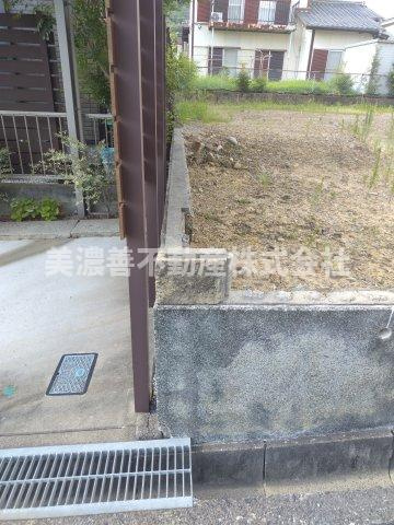 ６５７４２　各務原市松が丘土地のその他