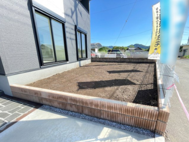 新築戸建・建売　桐生市相生町4丁目　長期優良住宅認定　相生小・相生中の庭|ガーデニングを楽しんだり、物置を置いたり自分なりのアレンジが楽しめます♪