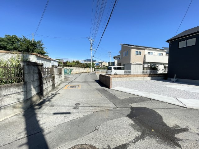 新築戸建・建売　桐生市相生町4丁目　長期優良住宅認定　相生小・相生中の前面道路含む現地写真